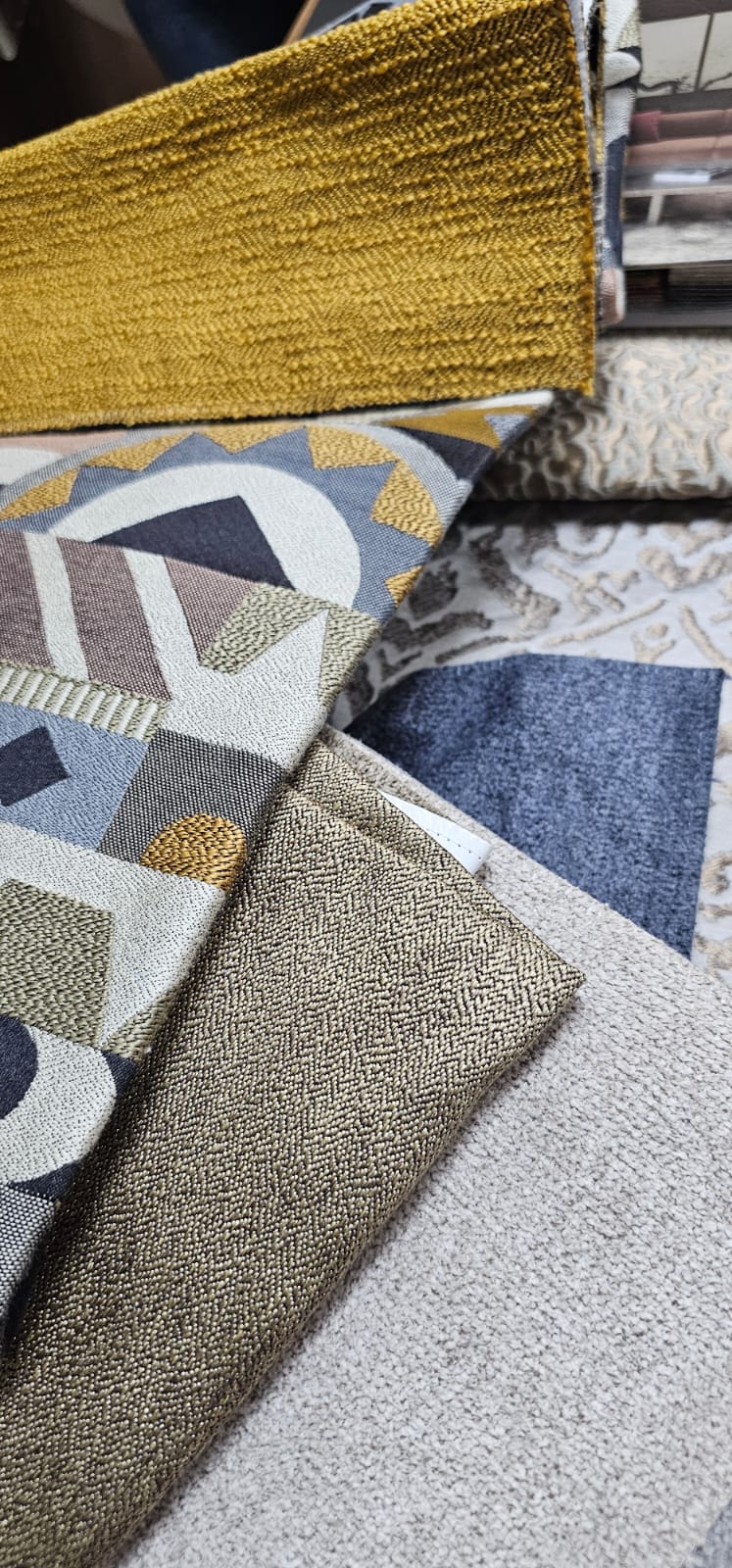 MYTH Design, Étoffes, Tissus, Accessoires & Lighting